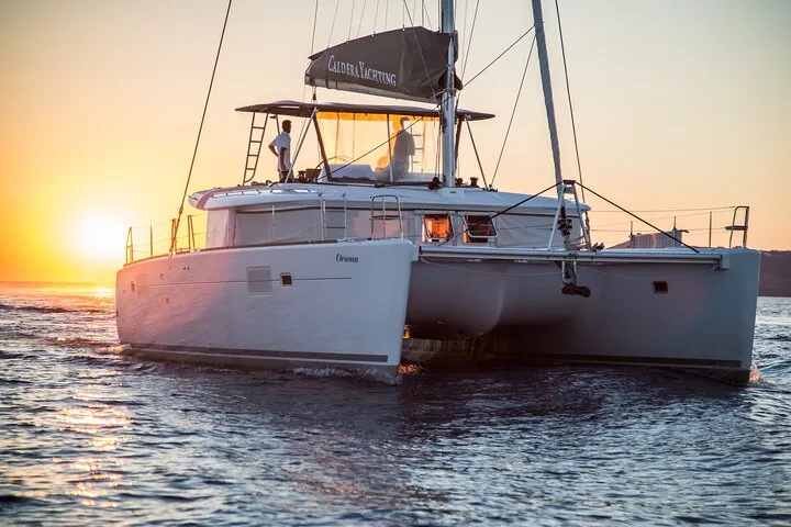 Semi-private catamaran at Thirassia island on a Santorini catamaran cruise with all-inclusive meal